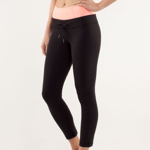 Lululemon Athletica Foldable Waistband Black/Mint Green Invert Crop size XS/S - Picture 2 of 7